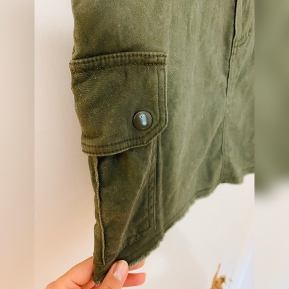 Cargo Mini Skirt With Pockets - Picture 5 of 9
